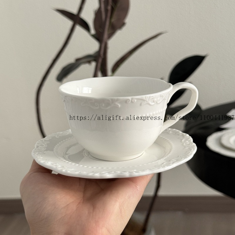 French Light Luxury Embossed F - огляд і ціна Espresso Cup Saucer